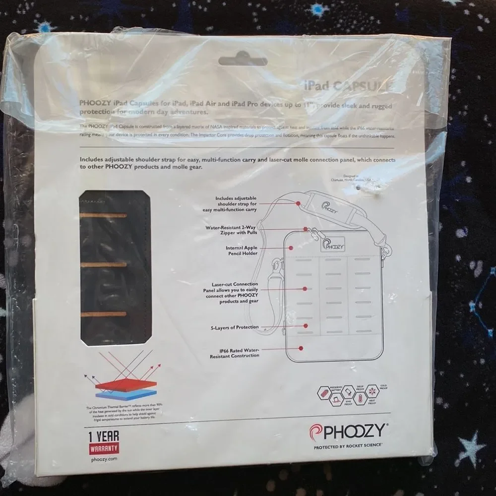PHOOZY Thermal Insulated iPad Capsule